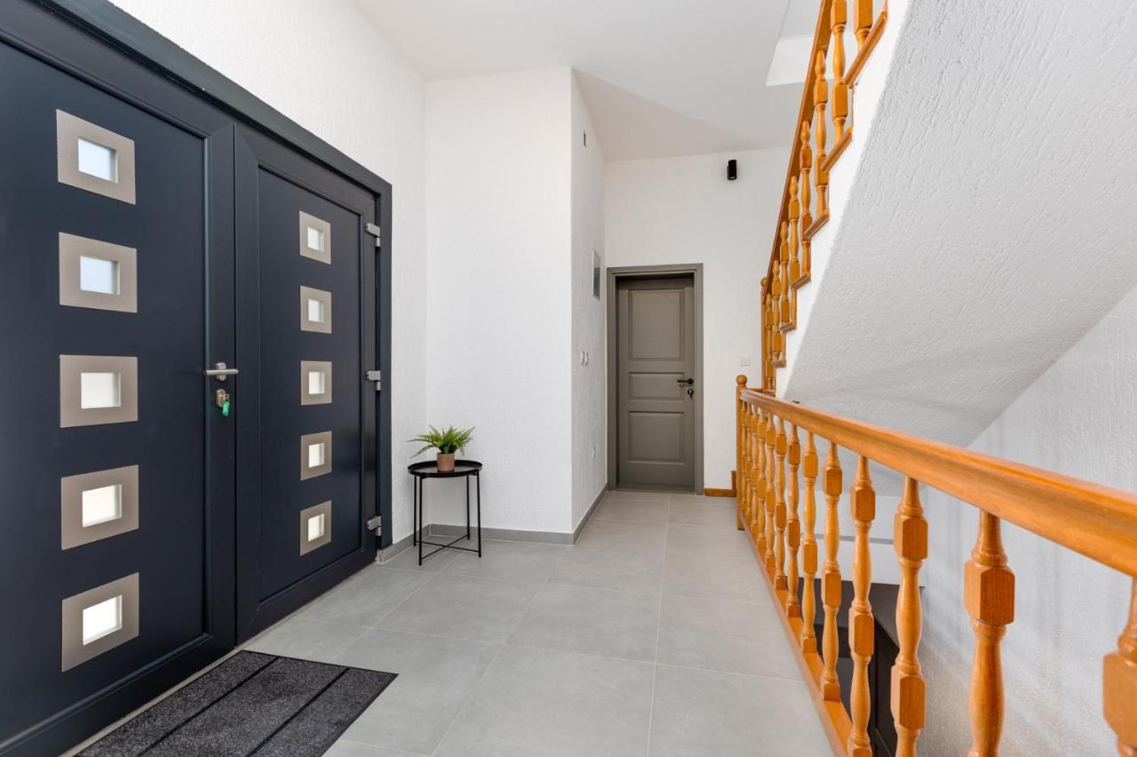 Apartments Cukar ปูนัต ภายนอก รูปภาพ